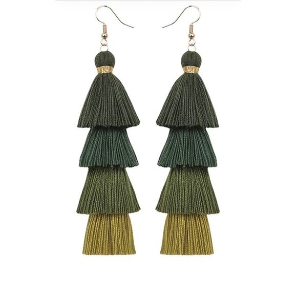 Green BOHEMIAN TASSEL EARRINGS SET NWT - Picture 1 of 1